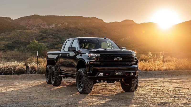 Hennessey представила шестиколесный пикап на базе Silverado
