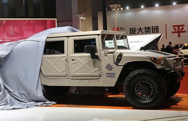 В США возрождают гражданские версии Hummer H1