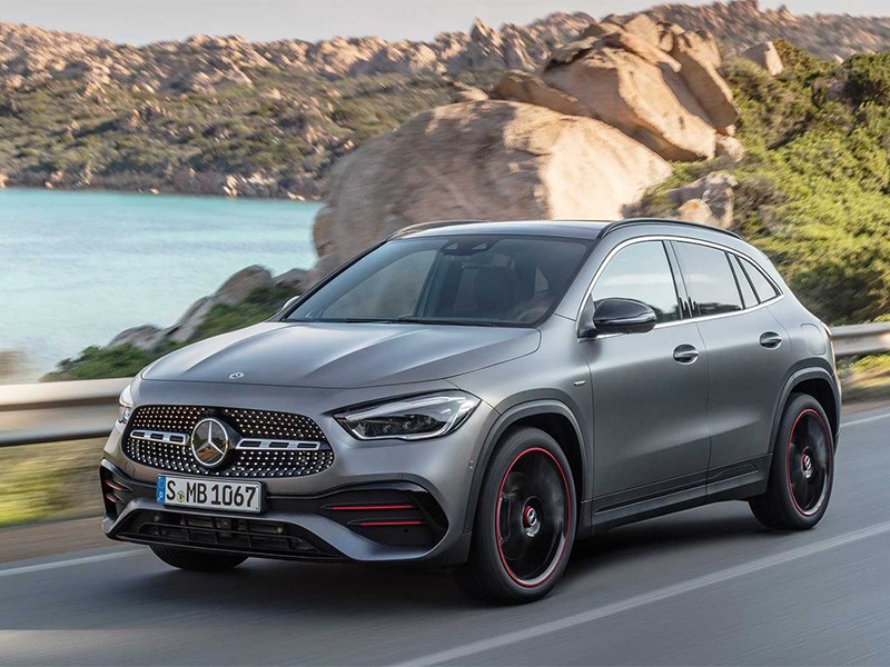 Полностью рассекречен новый Mercedes-Benz Gla