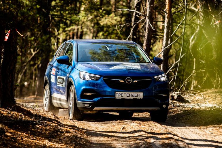 Автомобиль года в Украине 2020: новый кроссовер Opel Grandland X
