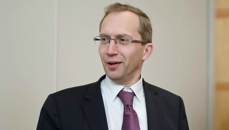 В отчете говорится, что глава Alstom назначен на должность генерального директора Renault