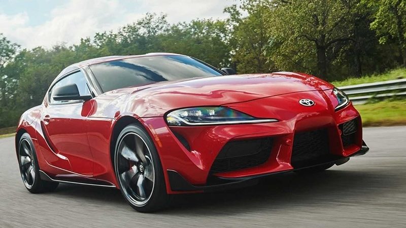 Toyota supra превзошла BMW Z4