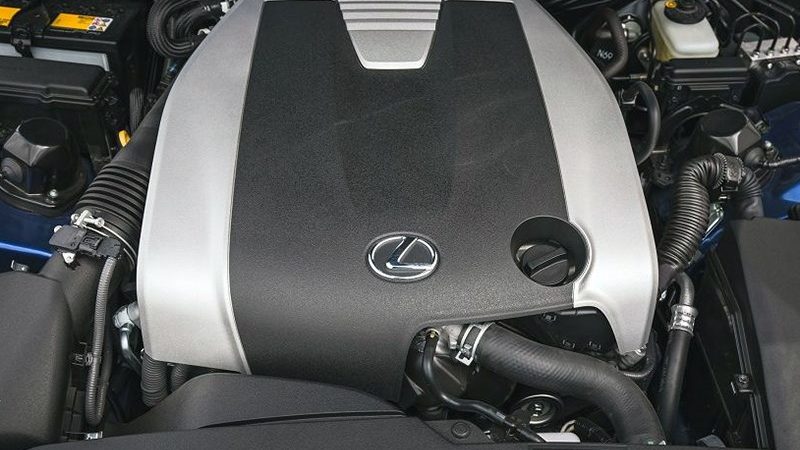 Lexus отказывается от атмосферных моторов