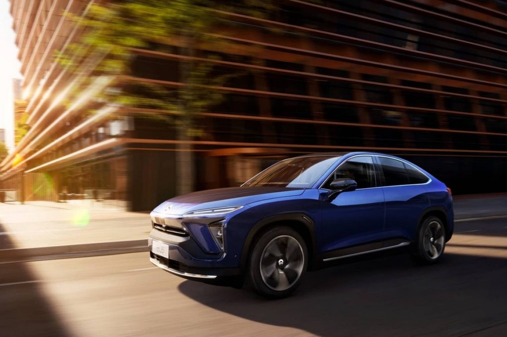 Nio ищет спасения в купеобразном кроссовере и большой батарее