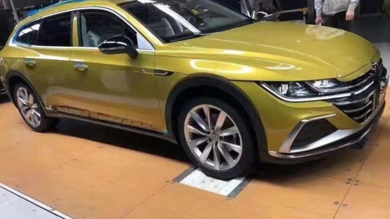 Универсал Volkswagen Arteon: живые фото