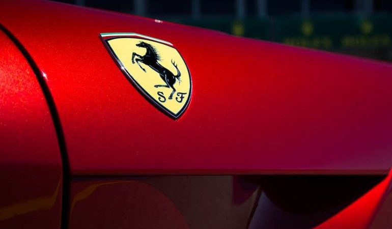 Ferrari вынуждена отозвать около 1000 машин из-за ошибки японцев