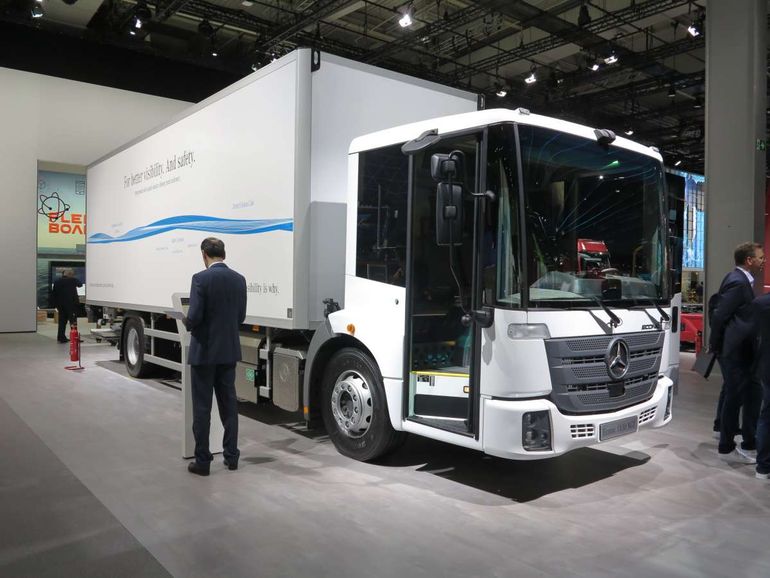 Mercedes-Benz готовит электрический грузовик eEconic