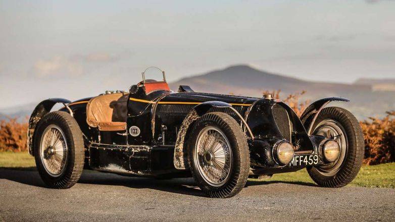 Этот 86-летний Bugatti продают по цене тысячи новеньких Renault Duster