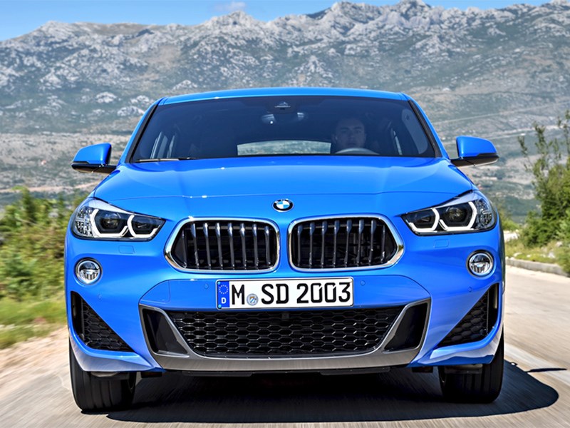 BMW X2 перевели на электричество