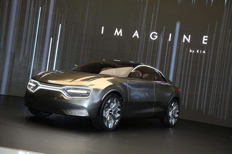 Новый электрический кроссовер от Kia проедет 500 км на одном заряде