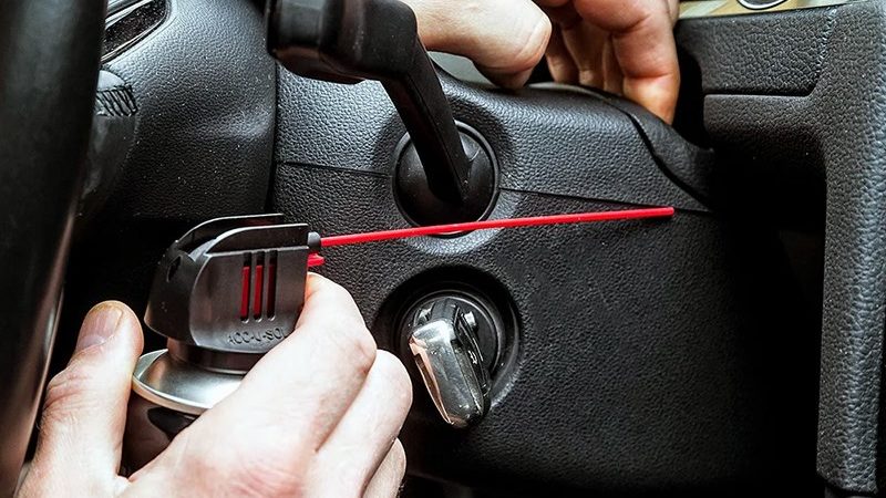 Как устранить скрипы в салоне автомобиля