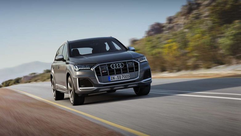 Заряженные кроссоверы Audi стали еще быстрее