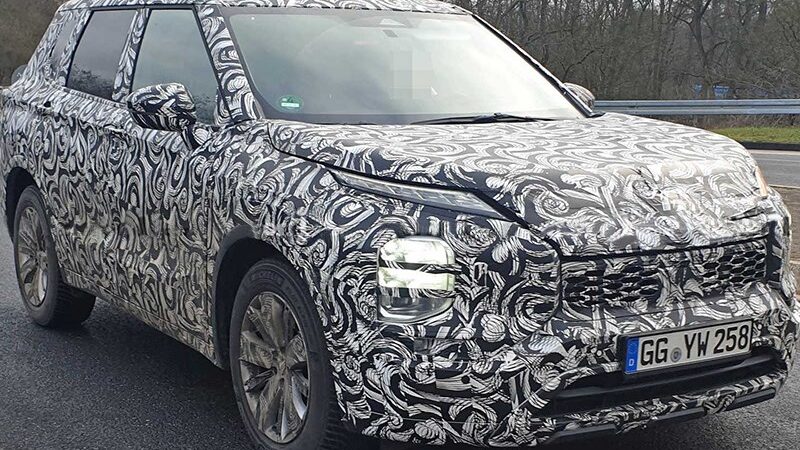 В Mitsubishi тестуруют Outlander нового поколения