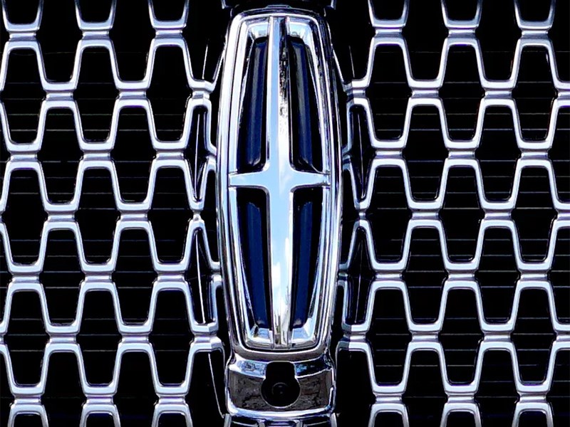 Lincoln и Rivian разрабатывают электрокар