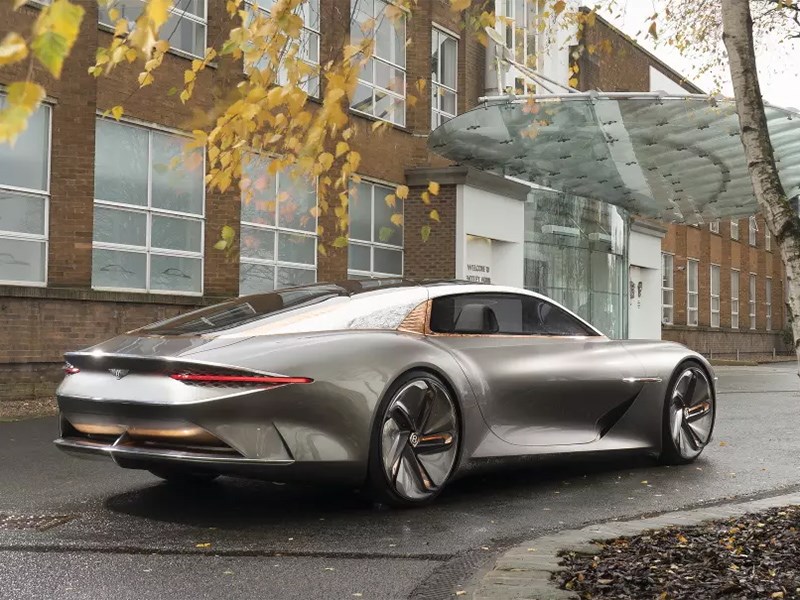 Электромобиль Bentley: ждать минимум лет пять