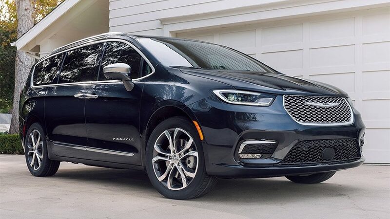 Минивэн Chrysler Pacifica обновился и получил полный привод