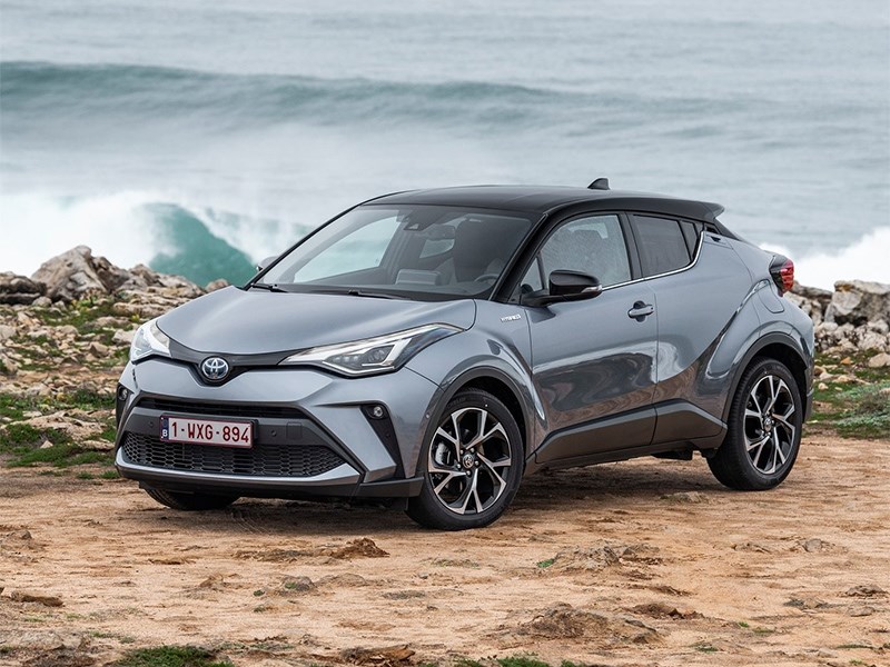 Toyota CH-R могут «зарядить»