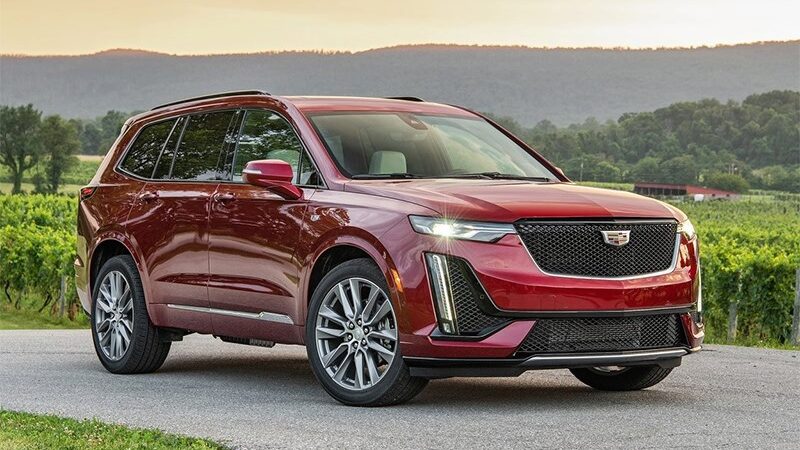Cadillac вывел на рынок две новинки
