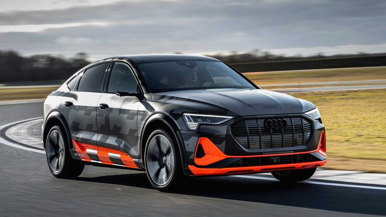 Электрокроссовер Audi E-Tron получил третий мотор