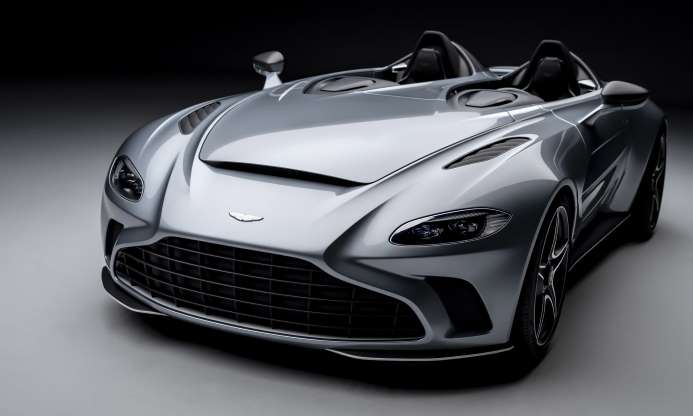 Aston Martin V12 Speedster: первый взгляд