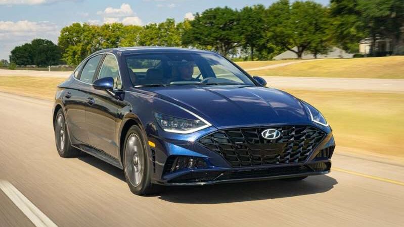 Hyundai вспоминает Sonata 2020 года с технологией Remote Smart Parking