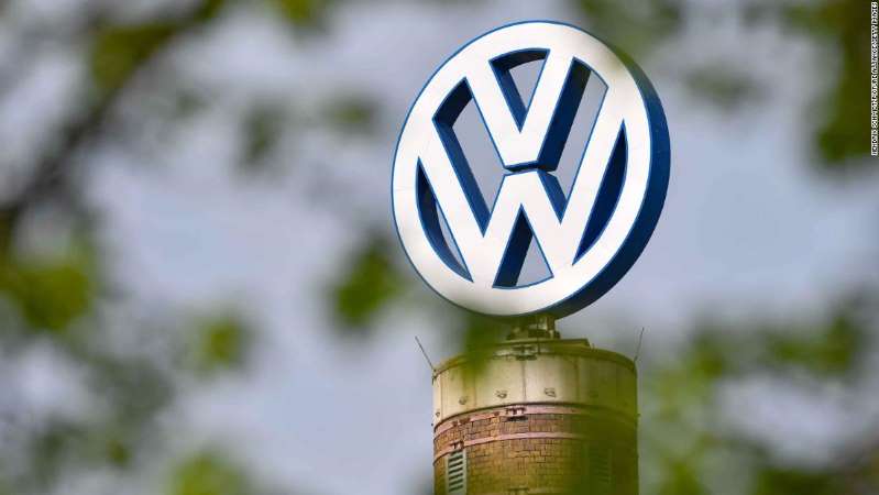 Volkswagen приносит извинения за расистскую рекламу в Instagram