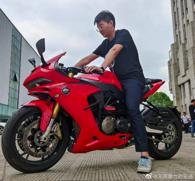 Фото будущего спортбайка Benelli