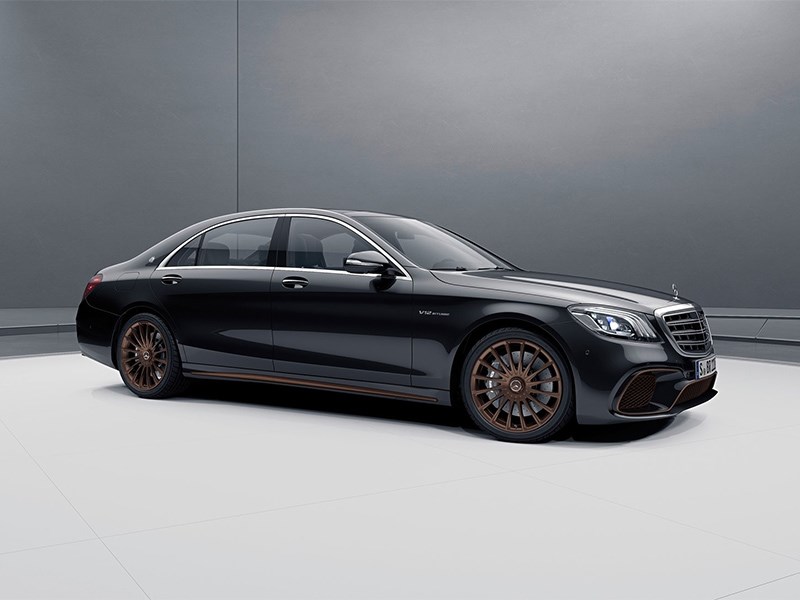 Новый Mercedes S-Class сохранит двигатель V12