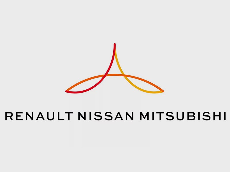 Nissan изучает возможность продажи акций Mitsubishi Motors