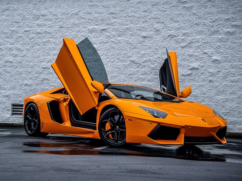 Lamborghini остается дома